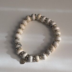 Kendra Scott White and Gold Beaded Bracelet